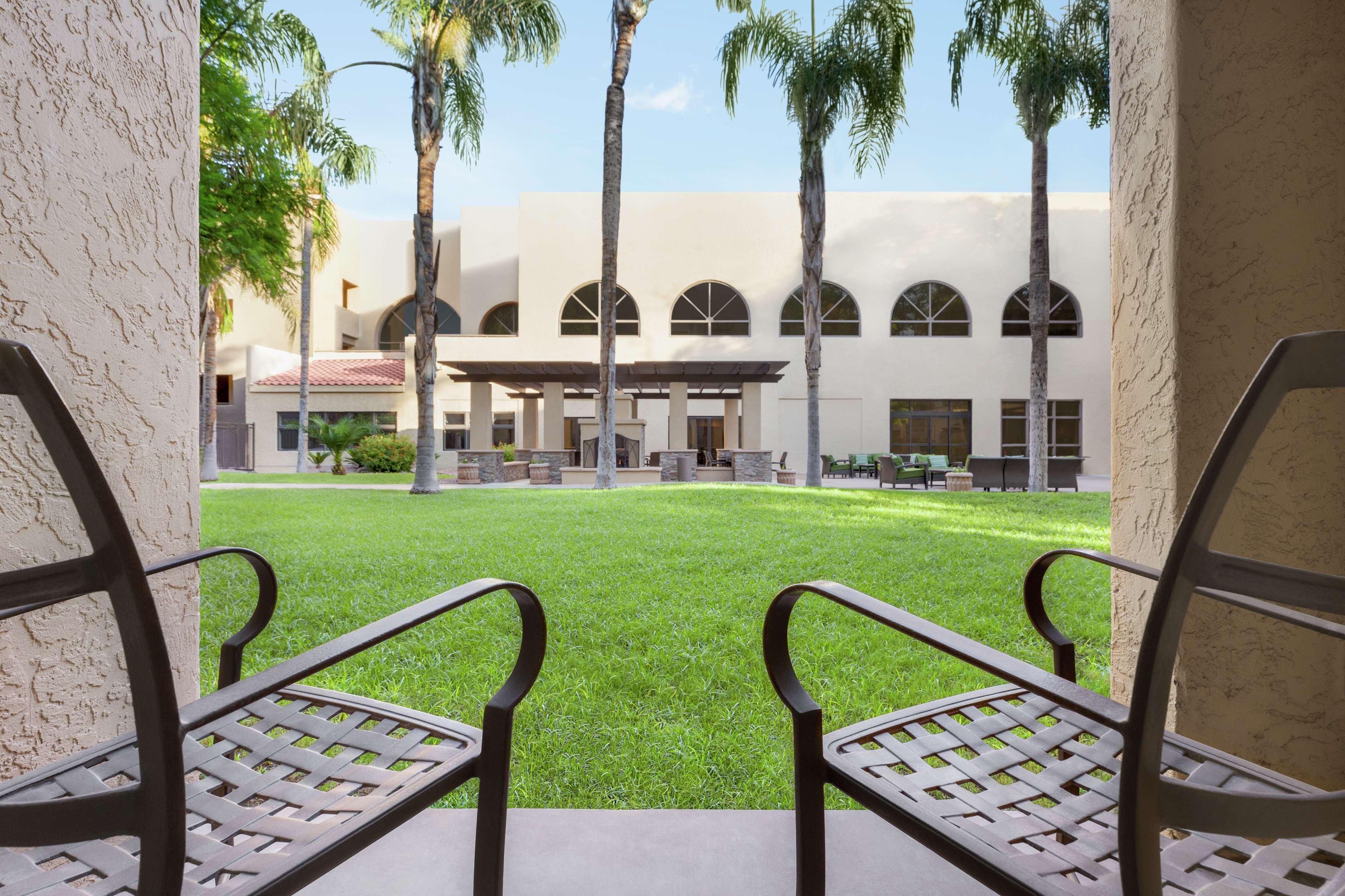 Embassy Suites By Hilton Phoenix Tempe Exterior foto