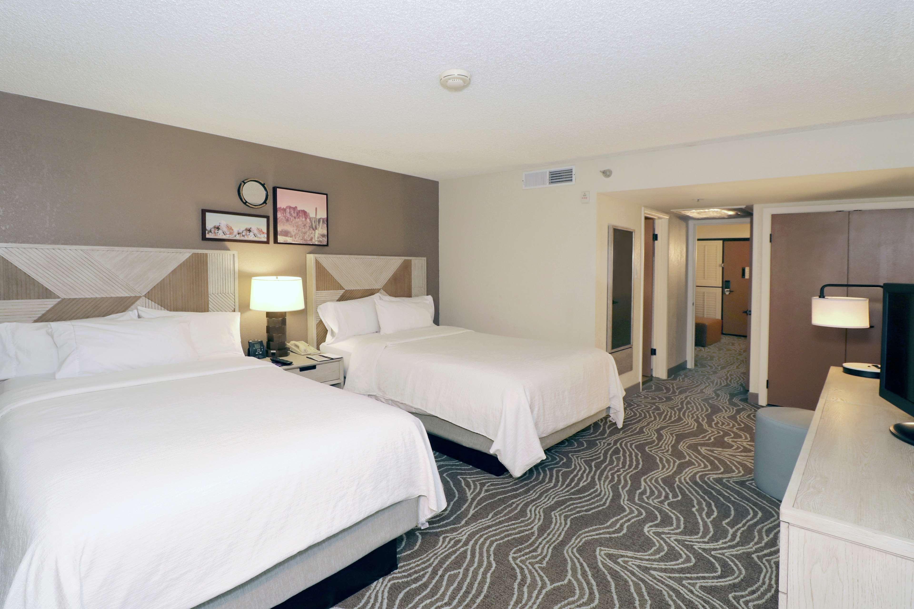 Embassy Suites By Hilton Phoenix Tempe Exterior foto