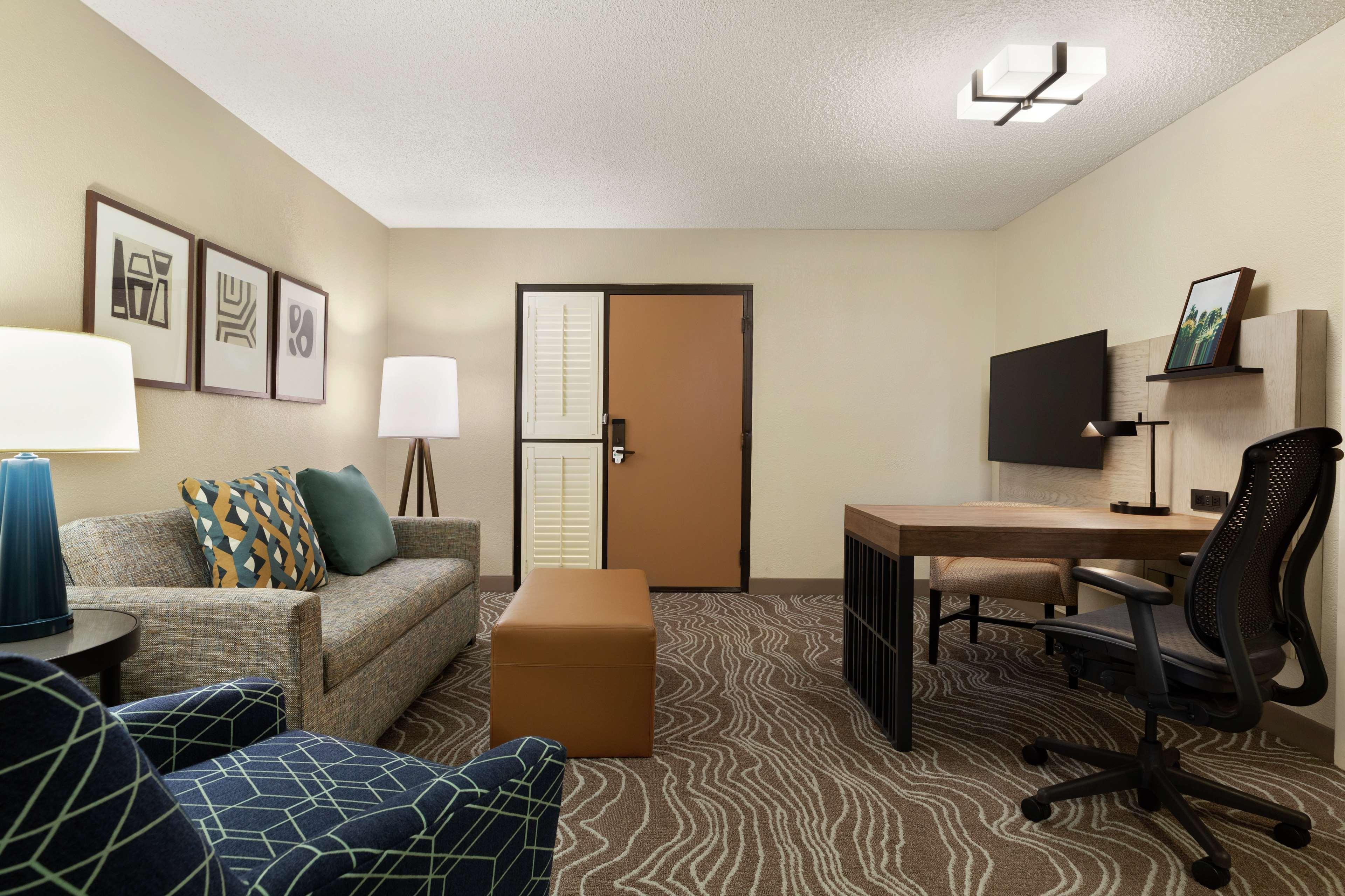 Embassy Suites By Hilton Phoenix Tempe Exterior foto